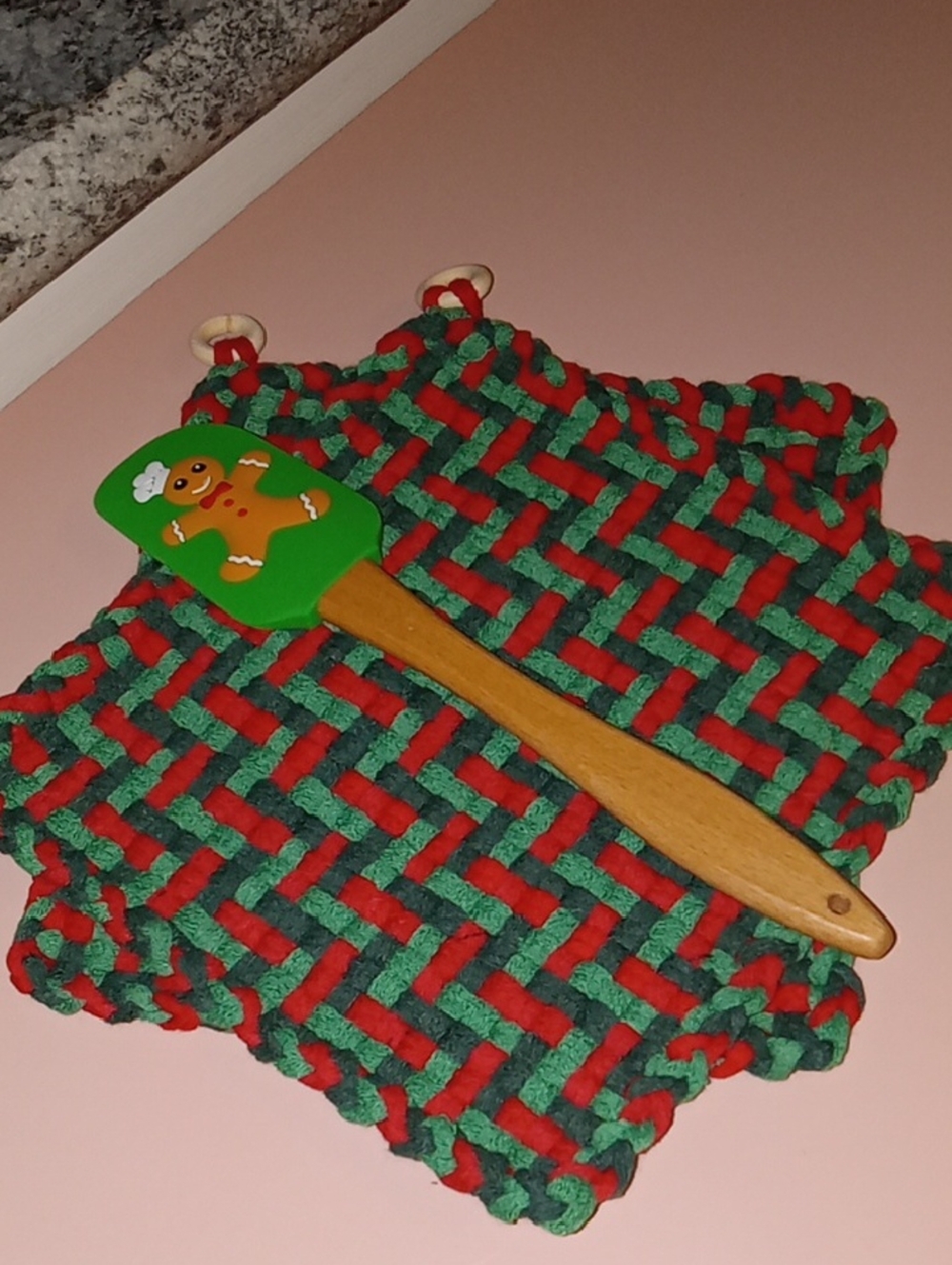 Christmas Hand Woven Red & Green Woven Pot Holder with Gingerbread Spatula